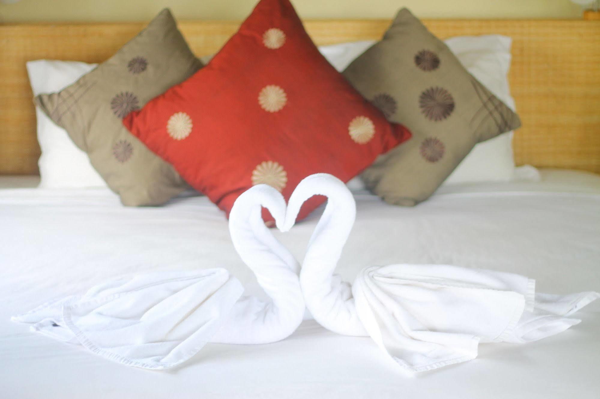 กายาตรี อูบุด Bed & Breakfast ภายนอก รูปภาพ